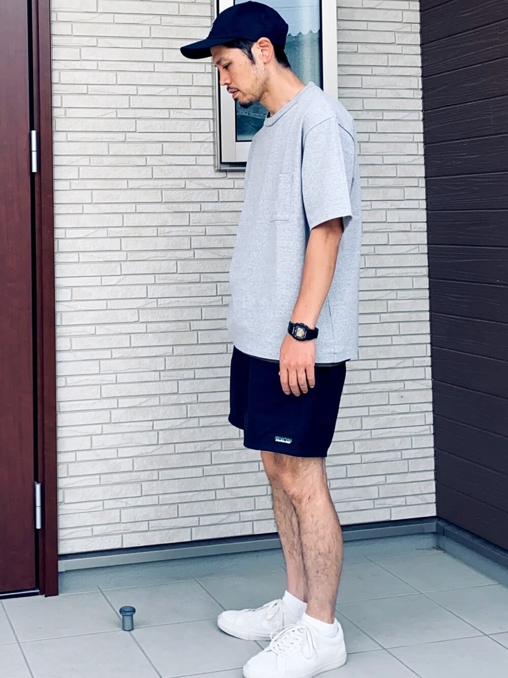 Tシャツ(グレー)のメンズのコーデ!人気のグレーのTシャツを紹介! Tシャツ(グレー)のメンズのコーデ!人気のグレーのTシャツを紹介!